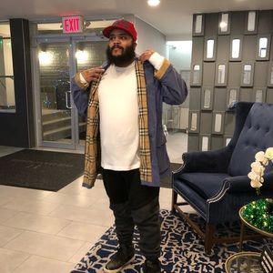 Meet your Posher, Johnny